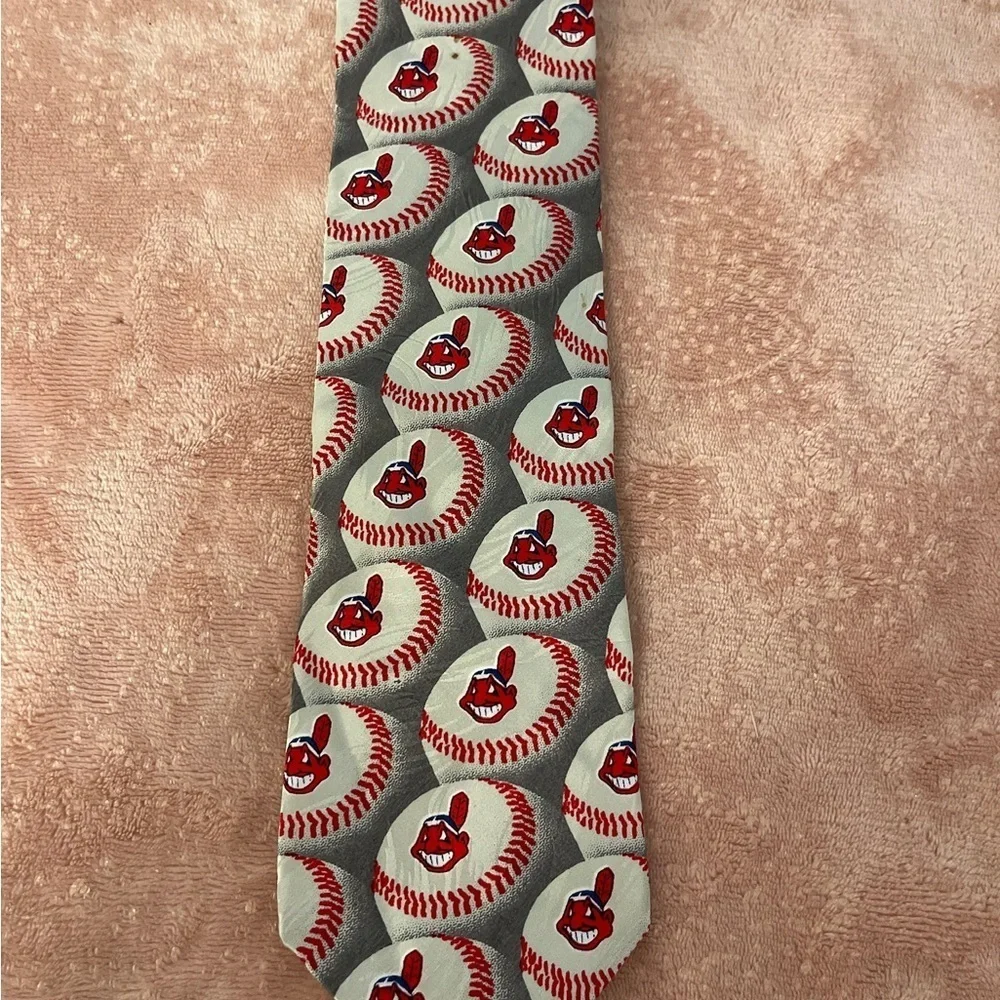 Sports-Themed Tie with Red and Gray Accents
